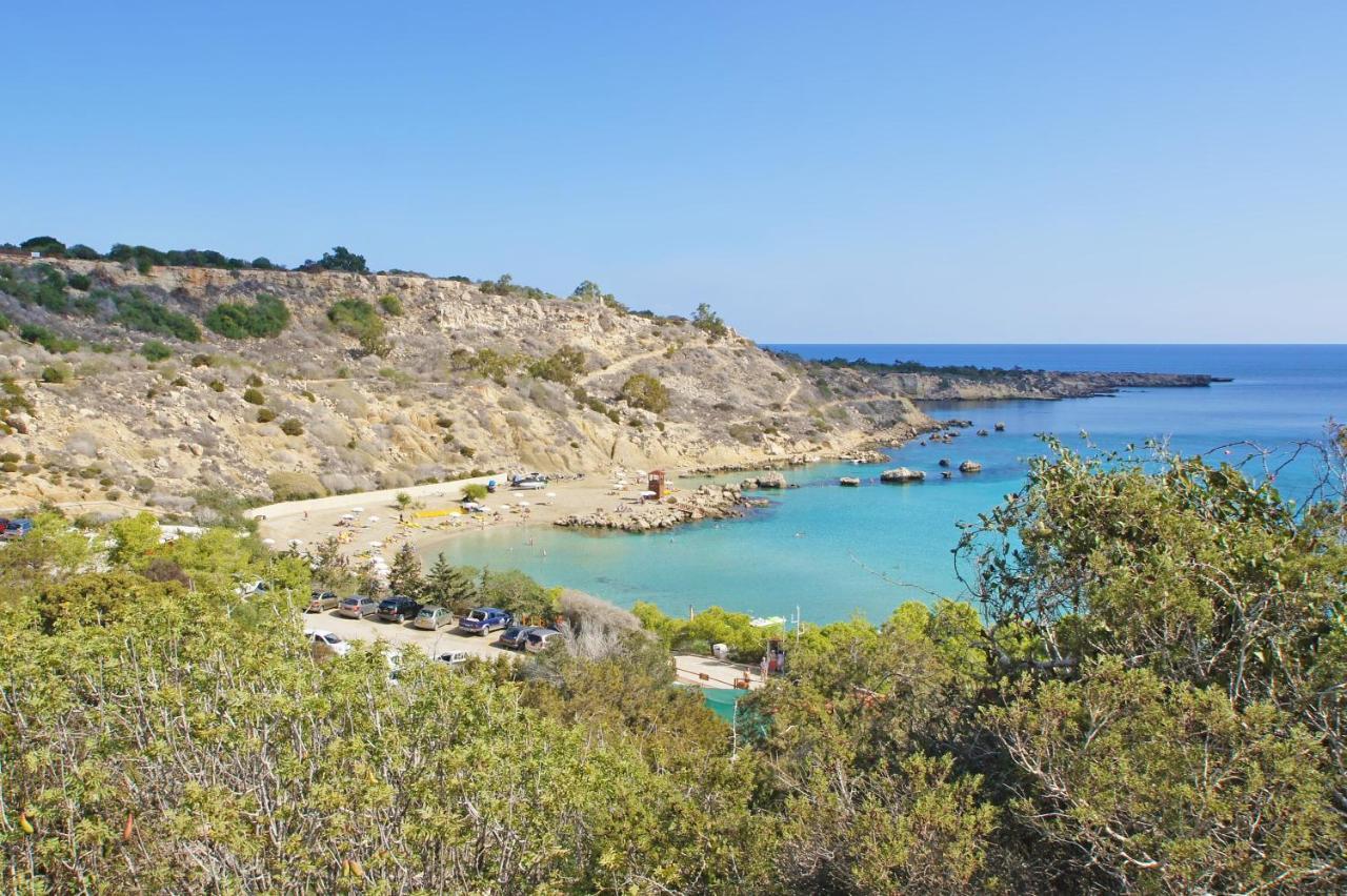 Gabriela - Coralli Beachfront Apartment Protaras Extérieur photo